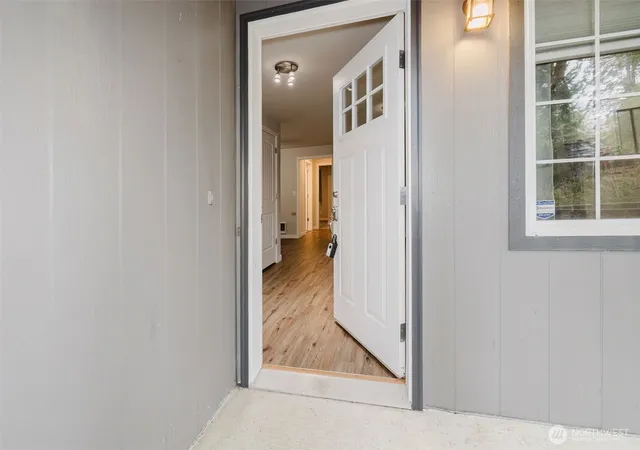 Photo 2 of Single family home for sale at 310 E Rd Of Tralee, Shelton, WA 98584 | MLS# NWM2591560 | Listing updated on 2026-10-09