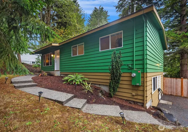 Photo 1 of Single family home for sale at 14622 57th Place W, Edmonds, WA 98026 | MLS# NWM2591566 | Listing updated on 2026-10-12