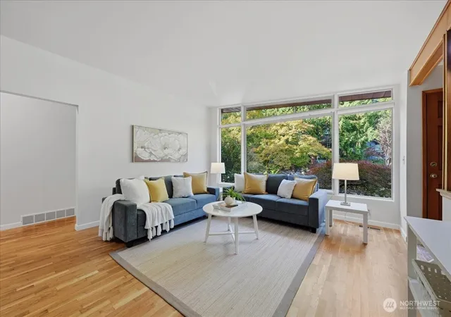 Photo 1 of Single family home for sale at 3739 NE 192nd Street, Lake Forest Park, WA 98155 | MLS# NWM2591578 | Listing updated on 2026-10-09