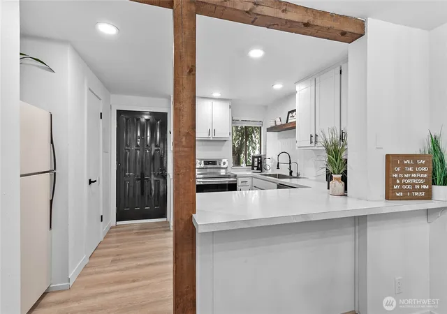 Photo 4 of Condo for sale at 7650 Birch Bay Dr #H1, Blaine, WA 98230 | MLS# NWM2591582 | Listing updated on 2026-10-09
