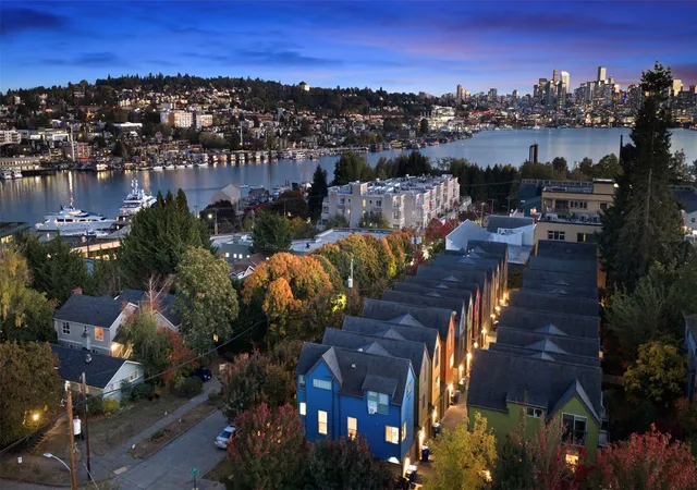 Photo 4 of Townhouse for sale at 3461 Meridian Ave N, Seattle, WA 98103 | MLS# NWM2591601 | Listing updated on 2026-10-20