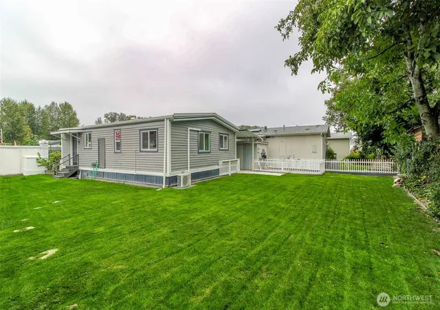 Photo 3 of Manufactured home for sale at 10813 62nd Street Ct E #1, Puyallup, WA 98372 | MLS# NWM2591609 | Listing updated on 2026-10-08