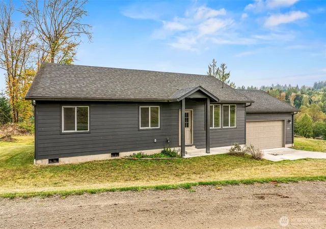 Photo 1 of Single family home for sale at 518 Clark Crk Rd #B, Longview, WA 98632 | MLS# NWM2591625 | Listing updated on 2026-10-19