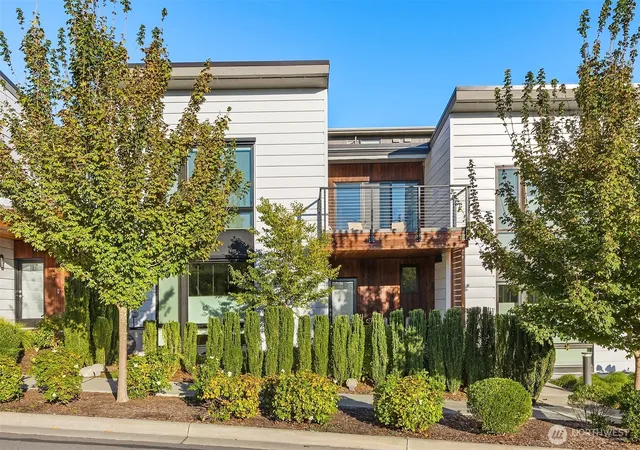 Photo 1 of Sale Pending at 233 Ebi Ln Ne, Bainbridge Island, WA 98110 | MLS# NWM2591628 | Listing updated on 2026-10-08