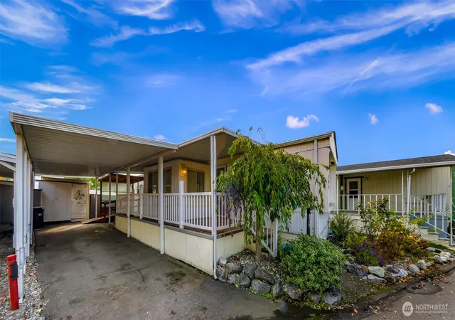 Photo 1 of Manufactured home for sale at 1200 Lincoln St #103, Bellingham, WA 98229 | MLS# NWM2591632 | Listing updated on 2026-10-15