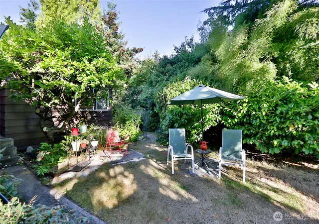 Photo 2 of Single family home for sale at 505 Linder St, Friday Harbor, WA 98250 | MLS# NWM2591633 | Listing updated on 2026-10-10