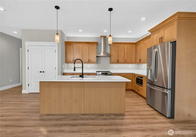 Photo 3 of Single family home for sale at 873 NE Tyler Pl, East Wenatchee, WA 98802 | MLS# NWM2591641 | Listing updated on 2026-10-15