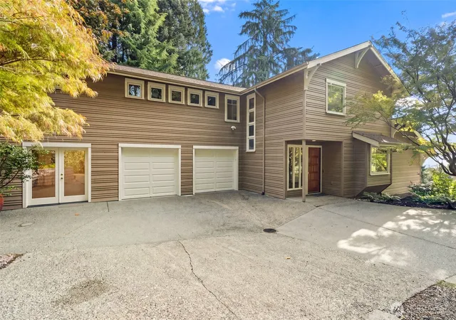 Photo 2 of Single family home for sale at 9796 NE Murden Cvs Dr, Bainbridge Island, WA 98110 | MLS# NWM2591672 | Listing updated on 2026-10-08