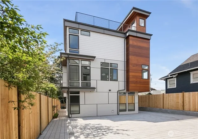 Townhouse for sale at 6211 A 9th Ave NE, Seattle, WA 98115 | MLS# NWM2591676