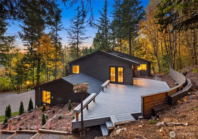 Photo 3 of Single family home for sale at 25510 SE 159th Street, Issaquah, WA 98027 | MLS# NWM2591726 | Listing updated on 2026-10-08