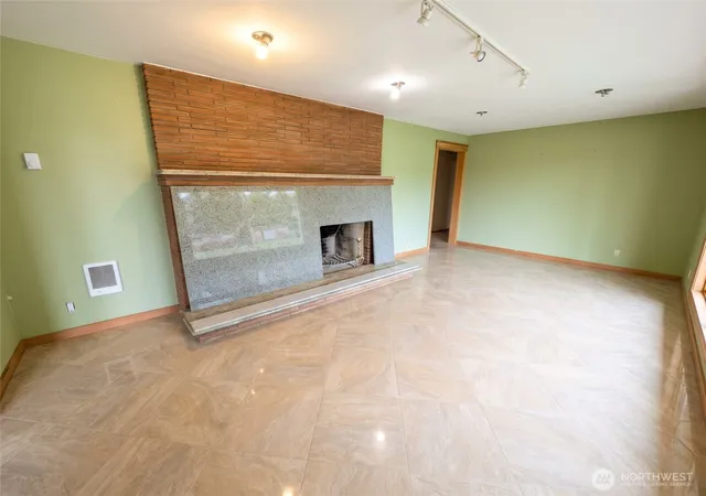 Photo 3 of Single family home for sale at 100 Belmont Ter, Mount Vernon, WA 98274 | MLS# NWM2591729 | Listing updated on 2026-10-16