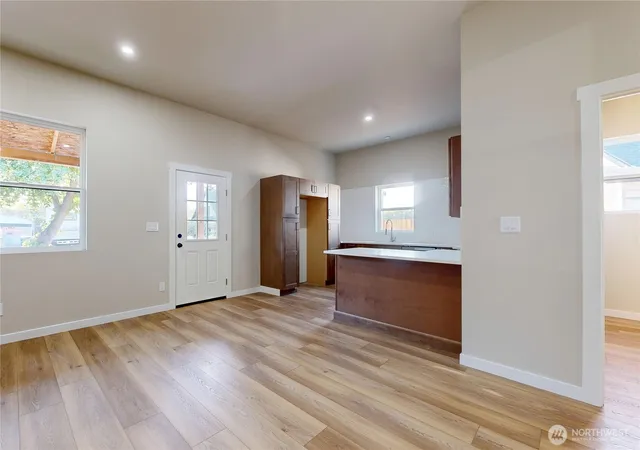 Photo 4 of Single family home for sale at 1211 Chestnut St, Milton Freewater, OR 97862 | MLS# NWM2591734 | Listing updated on 2026-10-08