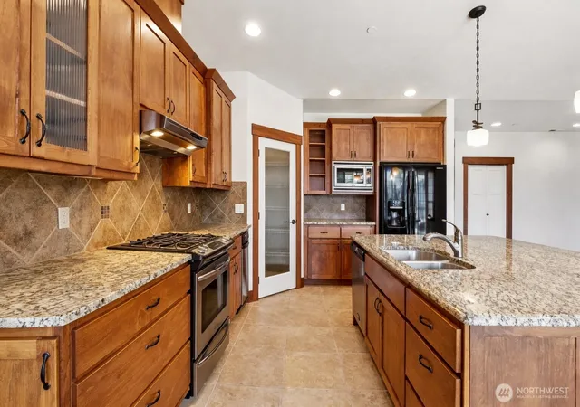 Photo 2 of Condo for sale at 1051 N Baker Ave #B203, East Wenatchee, WA 98802 | MLS# NWM2591753 | Listing updated on 2026-10-08