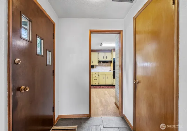 Photo 2 of Single family home for sale at 1430 25th Street SE, Auburn, WA 98002 | MLS# NWM2591764 | Listing updated on 2026-10-09