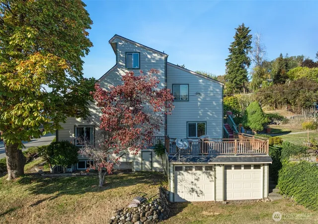 Photo 3 of Single family home for sale at 504 Prospect Ave N, Kent, WA 98030 | MLS# NWM2591765 | Listing updated on 2026-10-10