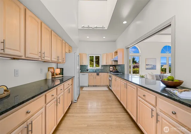 Photo 4 of Single family home for sale at 4355 Gooding Ave, Bellingham, WA 98226 | MLS# NWM2591769 | Listing updated on 2026-10-20