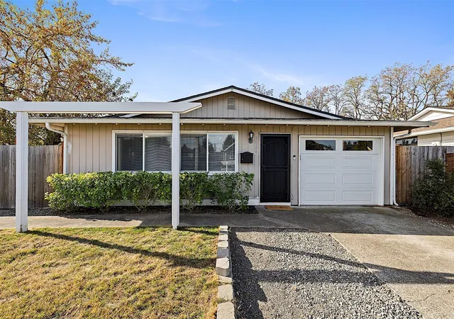 Photo 1 of Single family home for sale at 3824 E G St, Tacoma, WA 98404 | MLS# NWM2591772 | Listing updated on 2026-10-19