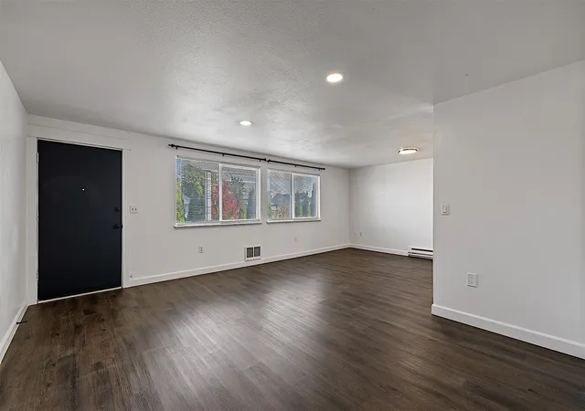 Photo 4 of Single family home for sale at 3824 E G St, Tacoma, WA 98404 | MLS# NWM2591772 | Listing updated on 2026-10-19