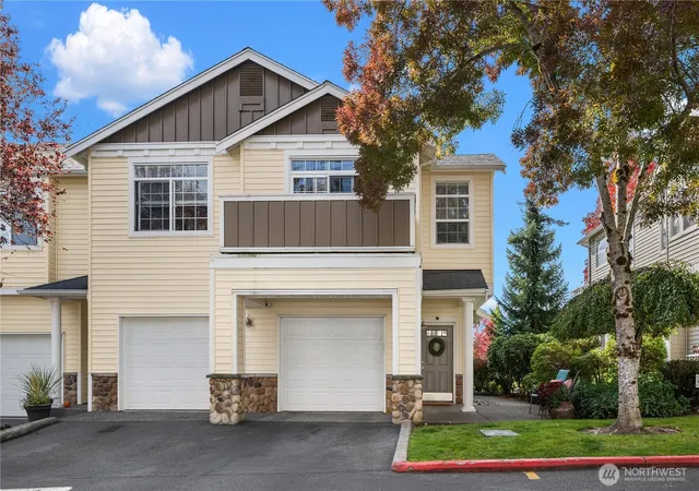 Photo 2 of Townhouse for sale at 1855 Trossachs Blvd Se #2803, Sammamish, WA 98075 | MLS# NWM2591782 | Listing updated on 2026-10-08