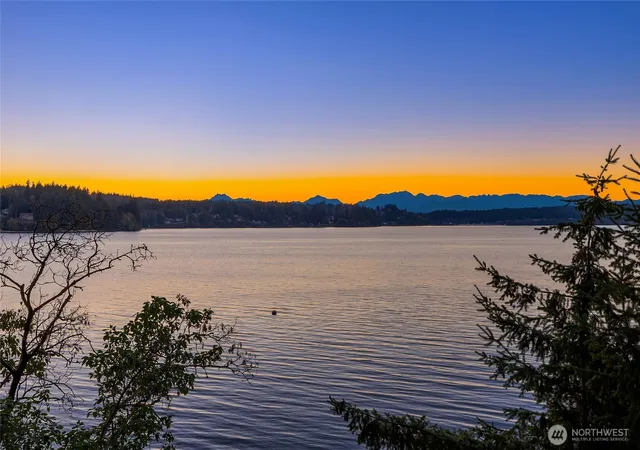 Photo 1 of Single family home for sale at 8405 Hansen Rd Ne, Bainbridge Island, WA 98110 | MLS# NWM2591783 | Listing updated on 2026-10-08