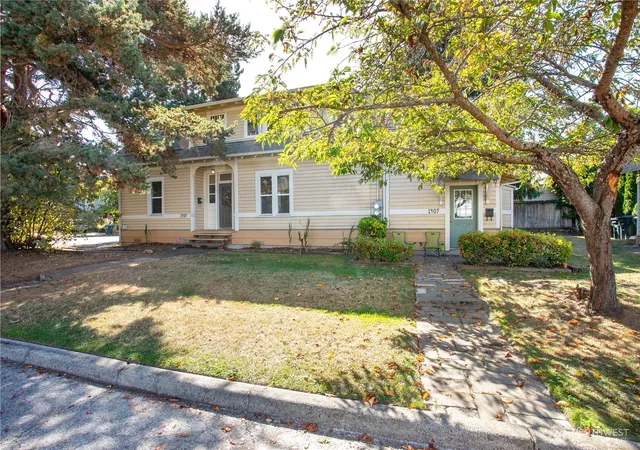 Photo 2 of Multi family home for sale at 1405 Halleck St, Bellingham, WA 98225 | MLS# NWM2591791 | Listing updated on 2026-10-16