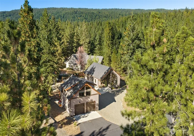 Single family home for sale at 381 Tamarack Dr, Ronald, WA 98940 | MLS# NWM2591810