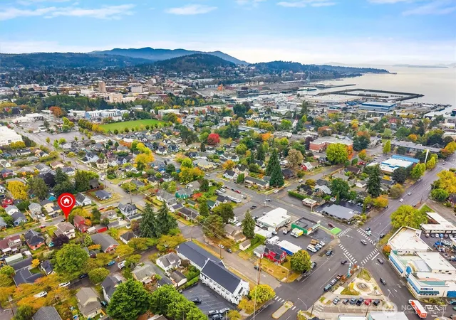 Photo 2 of Single family home for sale at 2115 I St, Bellingham, WA 98225 | MLS# NWM2591827 | Listing updated on 2026-10-10