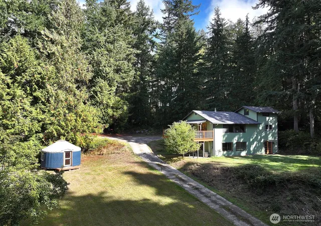 Photo 3 of Single family home for sale at 2959 Foxfire Ln, Langley, WA 98260 | MLS# NWM2591833 | Listing updated on 2026-10-09