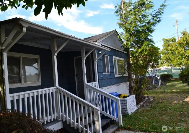 Single family home for sale at 5614 S L St, Tacoma, WA 98408 | MLS# NWM2591852
