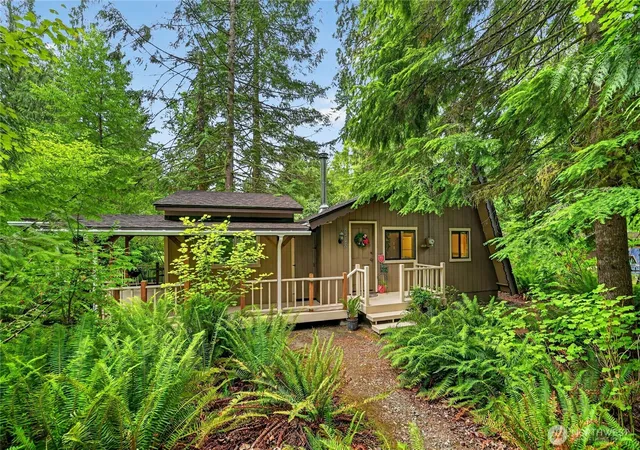 Photo 1 of Single family home for sale at 22502 N River Dr, Granite Falls, WA 98252 | MLS# NWM2591853 | Listing updated on 2026-10-09