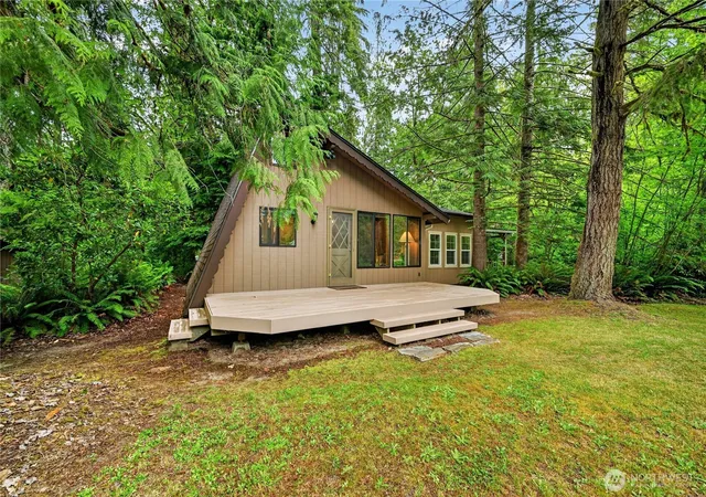 Photo 4 of Single family home for sale at 22502 N River Dr, Granite Falls, WA 98252 | MLS# NWM2591853 | Listing updated on 2026-10-09