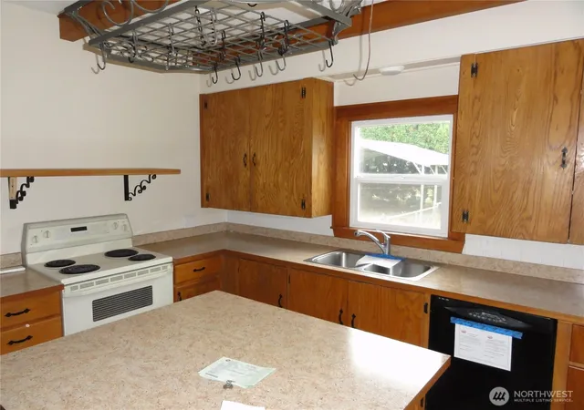 Photo 3 of Single family home for sale at 806 120th Street S, Tacoma, WA 98444 | MLS# NWM2591854 | Listing updated on 2026-10-08