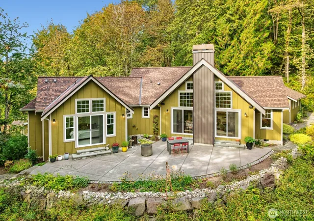 Photo 2 of Single family home for sale at 19150 Se May Valley Rd, Issaquah, WA 98027 | MLS# NWM2591856 | Listing updated on 2026-10-09