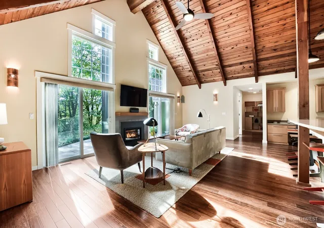 Photo 3 of Single family home for sale at 19150 SE May Valley Rd, Issaquah, WA 98027 | MLS# NWM2591856 | Listing updated on 2026-10-09