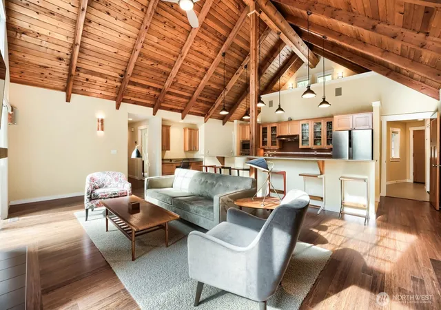 Photo 4 of Single family home for sale at 19150 SE May Valley Rd, Issaquah, WA 98027 | MLS# NWM2591856 | Listing updated on 2026-10-09
