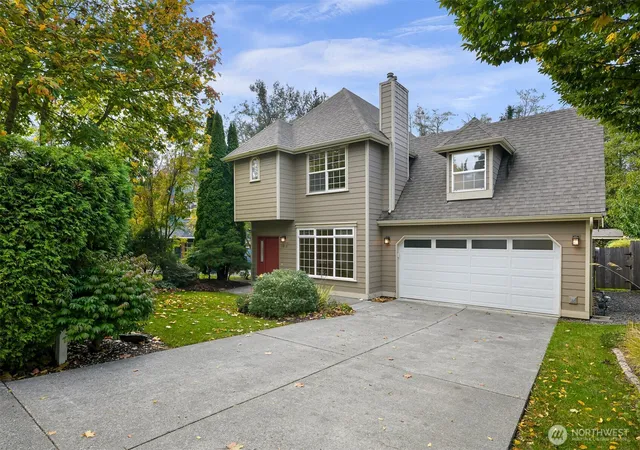 Single family home for sale at 910 31st Place, Bellingham, WA 98225 | MLS# NWM2591857