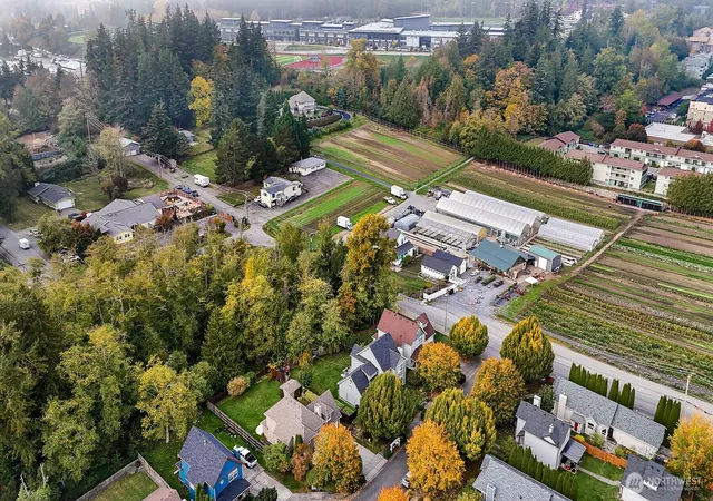 Photo 1 of Single family home for sale at 910 31st Place, Bellingham, WA 98225 | MLS# NWM2591857 | Listing updated on 2026-10-14