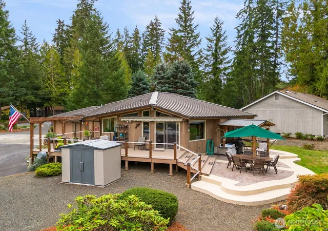 Photo 1 of Single family home for sale at 631 E Saint Andrews Dr, Shelton, WA 98584 | MLS# NWM2591860 | Listing updated on 2026-10-09