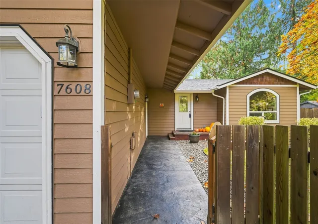 Photo 3 of Single family home for sale at 7608 Mazama St SW, Olympia, WA 98512 | MLS# NWM2591871 | Listing updated on 2026-10-28