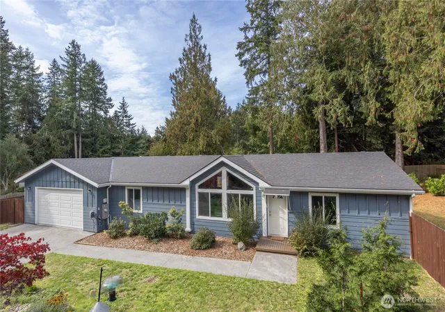 Photo 1 of Sale Pending at 164 Lewis Ave, Port Townsend, WA 98368 | MLS# NWM2591882 | Listing updated on 2026-10-11