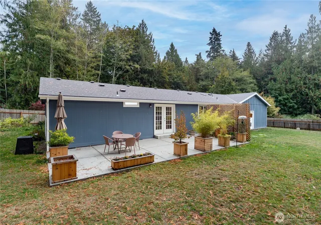 Photo 3 of Sale Pending at 164 Lewis Ave, Port Townsend, WA 98368 | MLS# NWM2591882 | Listing updated on 2026-10-11