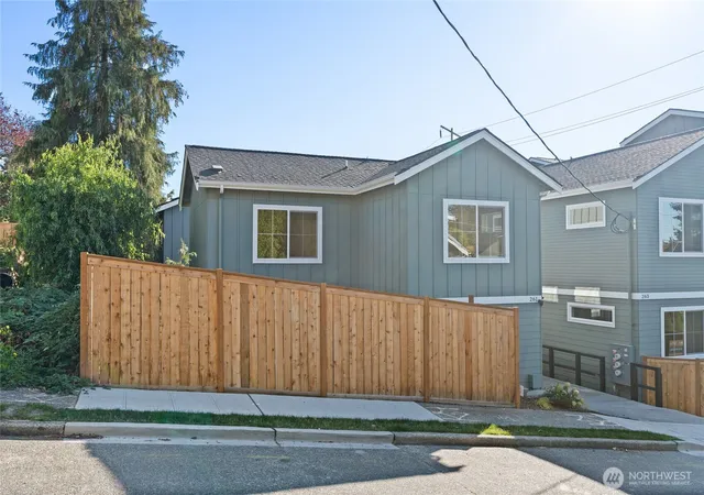Photo 3 of Single family home for sale at 261 Nw 42nd Avenue, Seattle, WA 98107 | MLS# NWM2591890 | Listing updated on 2026-10-12