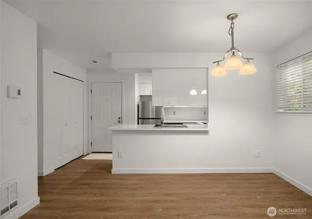 Photo 4 of Condo for sale at 2600 118th Avenue SE #4-101, Bellevue, WA 98005 | MLS# NWM2591898 | Listing updated on 2026-10-09