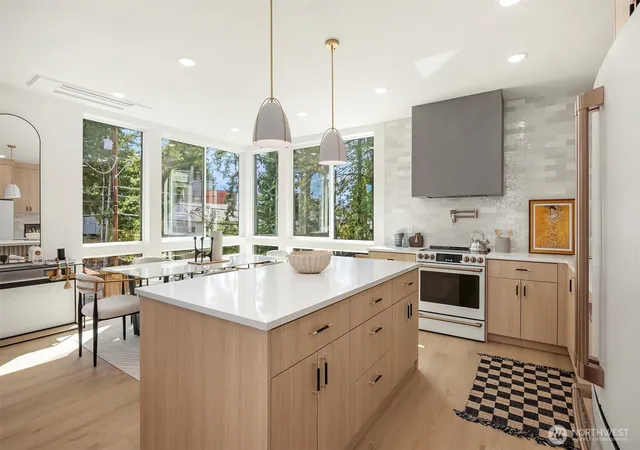 Photo 2 of Townhouse for sale at 1506 N 100th Street, Seattle, WA 98133 | MLS# NWM2591905 | Listing updated on 2026-10-08