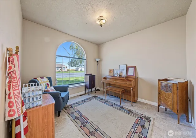 Photo 3 of Single family home for sale at 128 Judy Rd, Moses Lake, WA 98837 | MLS# NWM2591911 | Listing updated on 2026-10-12
