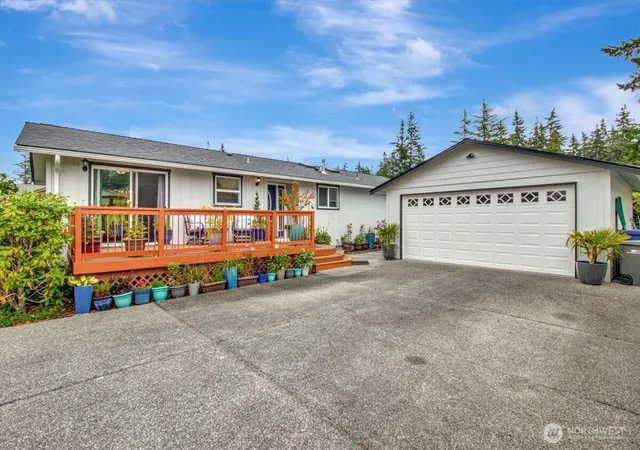 Photo 2 of Single family home for sale at 248 Scotland Dr, Camano Island, WA 98282 | MLS# NWM2591915 | Listing updated on 2026-10-08