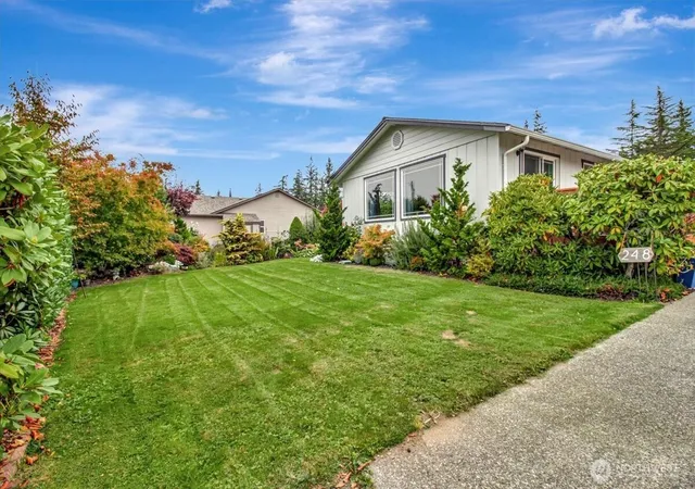 Photo 3 of Single family home for sale at 248 Scotland Dr, Camano Island, WA 98282 | MLS# NWM2591915 | Listing updated on 2026-10-08