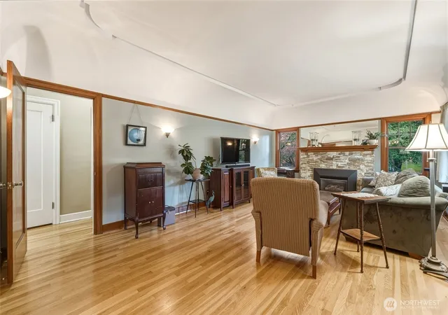 Photo 3 of Single family home for sale at 641 University St, Walla Walla, WA 99362 | MLS# NWM2591920 | Listing updated on 2026-10-08