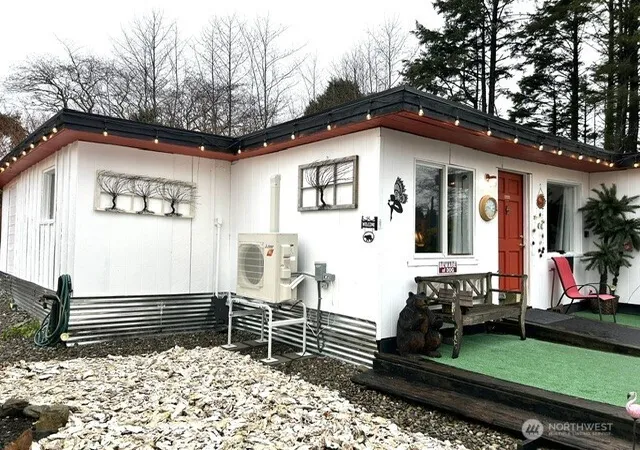 Photo 3 of Single family home for sale at 2595 State Route 109, Ocean Shores, WA 98569 | MLS# NWM2591936 | Listing updated on 2026-10-08