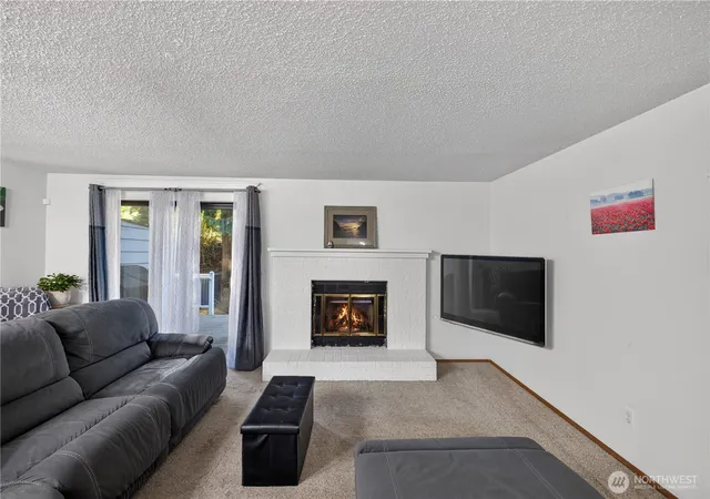 Photo 3 of Condo for sale at 1298 NW Lanyard Loop #1, Oak Harbor, WA 98277 | MLS# NWM2591941 | Listing updated on 2026-10-16